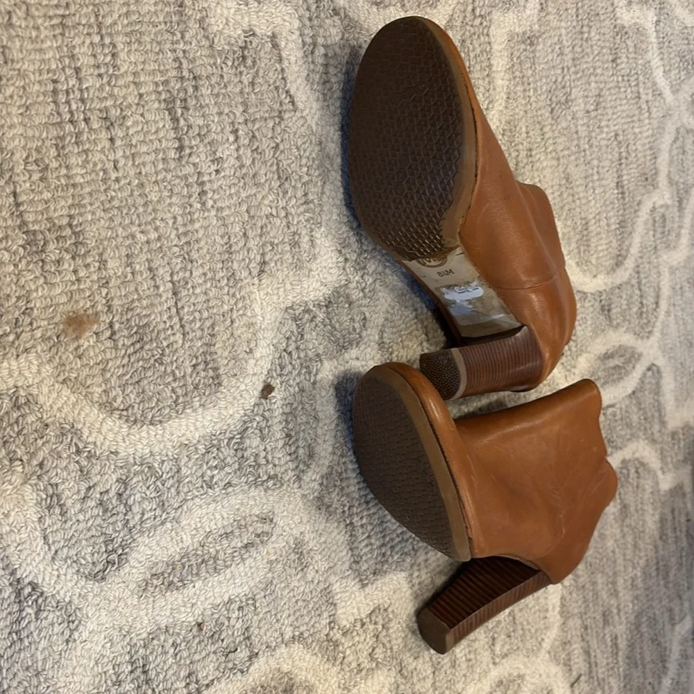 Michael Kors ladies' low booties. - Picture 4 of 4
